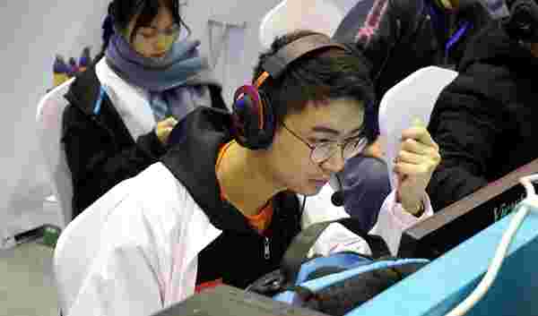 的压力下 的压力下