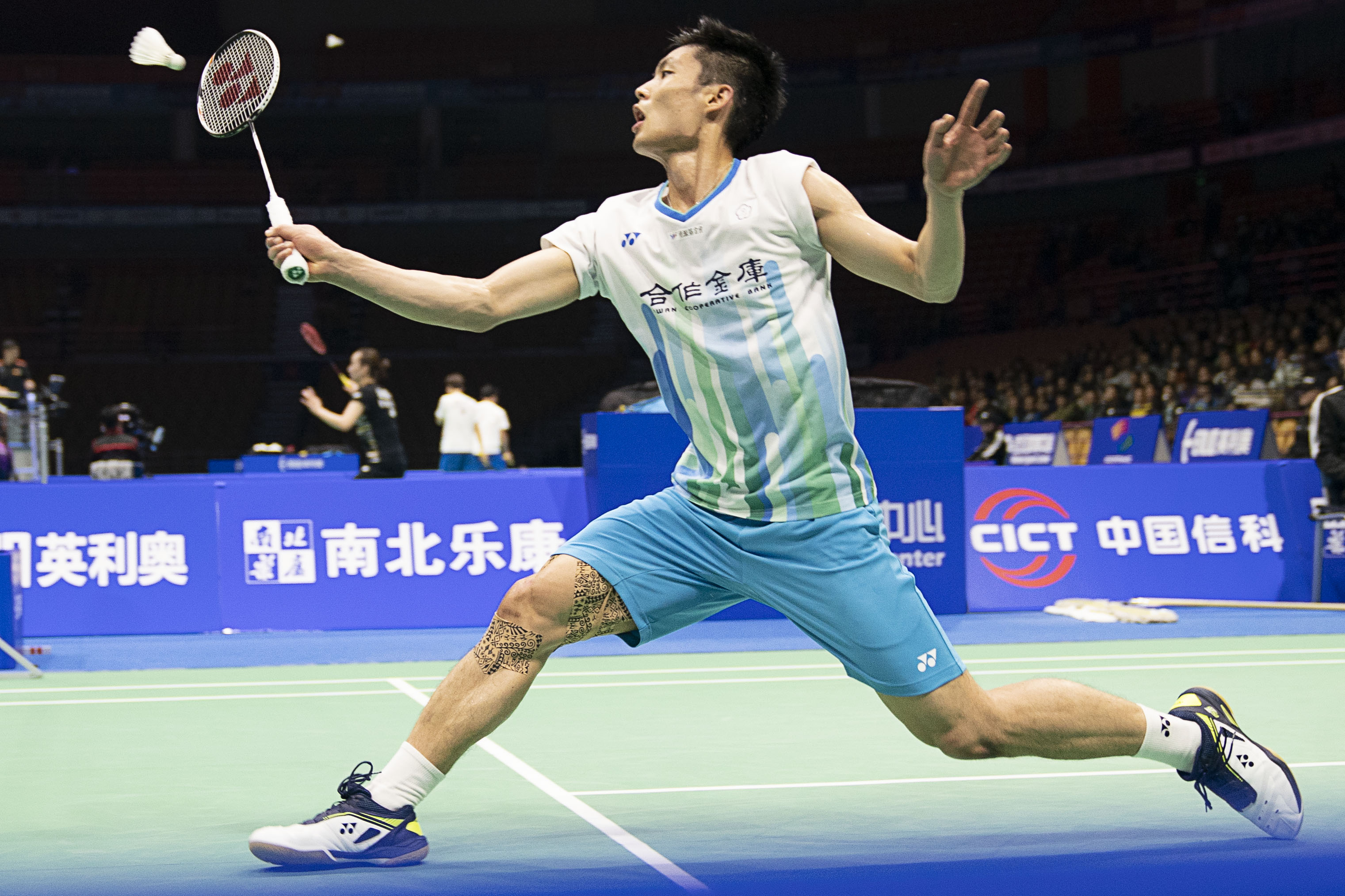 捧起欧冠奖 捧起欧冠奖