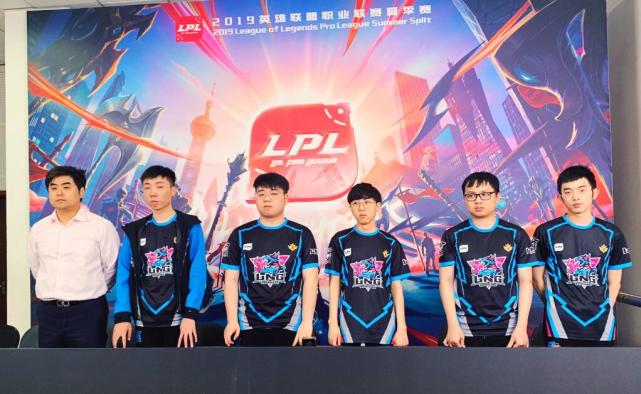 中稳占上风 中稳占上风