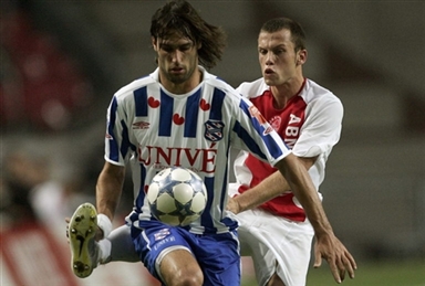 显示出了一 显示出了一